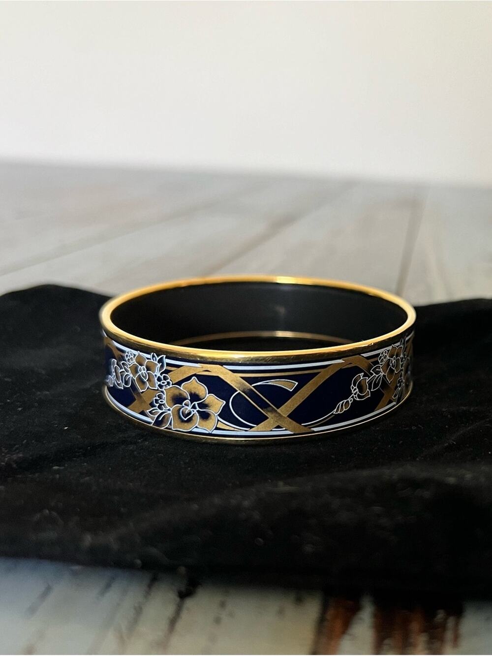 VTG Michaela Frey Art Deco Navy Enamel Bangle Gold Trim Floral Made in Austria